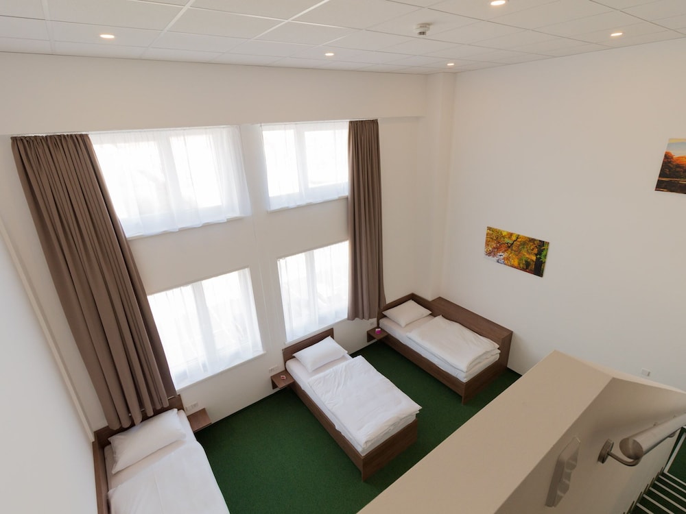 

Milano - Wiener Neustadt - WinBudget "bed&breakfast