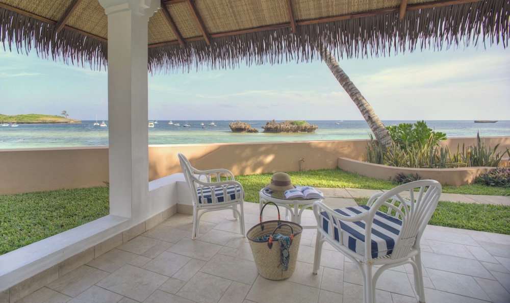 

Verona - Watamu - Hemingways Watamu
