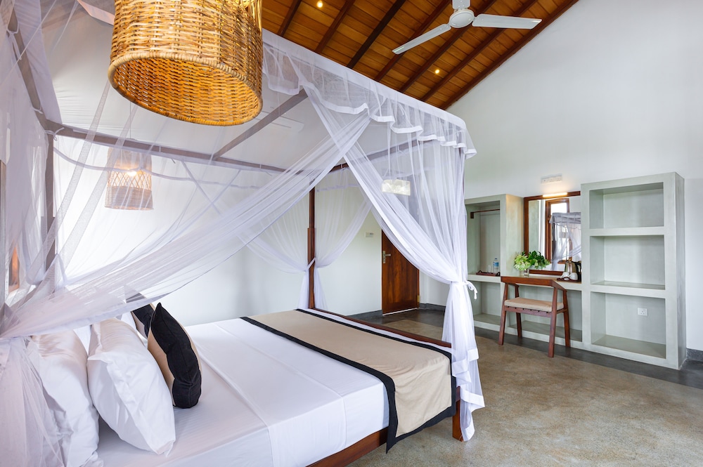 

Pisa - Galle - Serenity Boutique Unawatuna