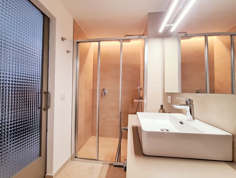 

Napoli - Sa Caleta - Waki Conscious Hotel