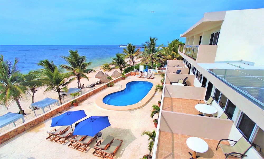 

Napoli - Puerto Morelos - Hacienda Morelos Beachfront Hotel