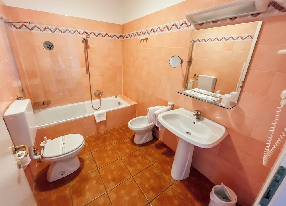 

Roma - Lugano - Caroline Hotel