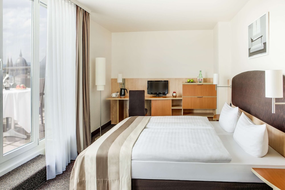 

Bologna - Vienna - IntercityHotel Wien