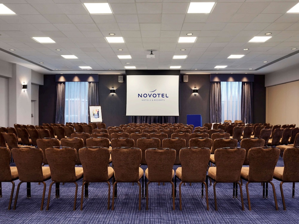 

Napoli - Bishop's Stortford - Novotel London Stansted Airport