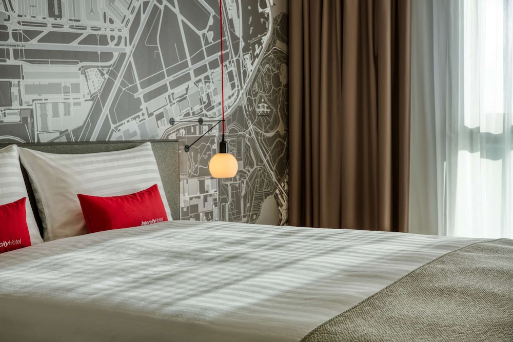 

Olbia - Amsterdam - IntercityHotel Amsterdam Airport