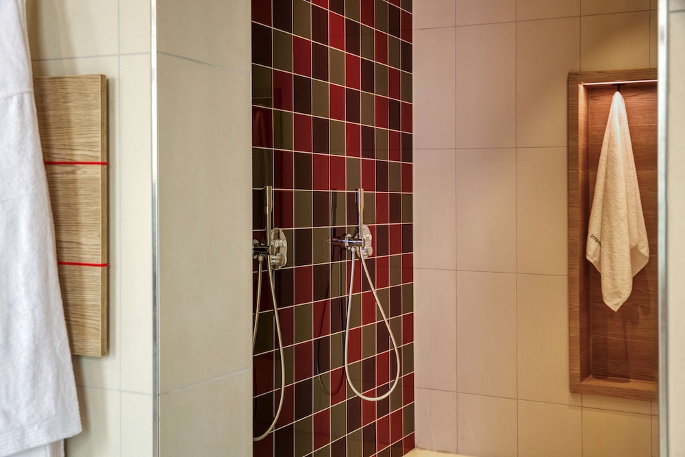 

Verona - Hoofddorp - IntercityHotel Amsterdam Airport