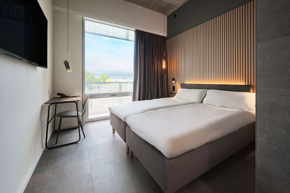 

Pisa - Aeroporto di Madrid - Zleep Hotel Madrid Airport