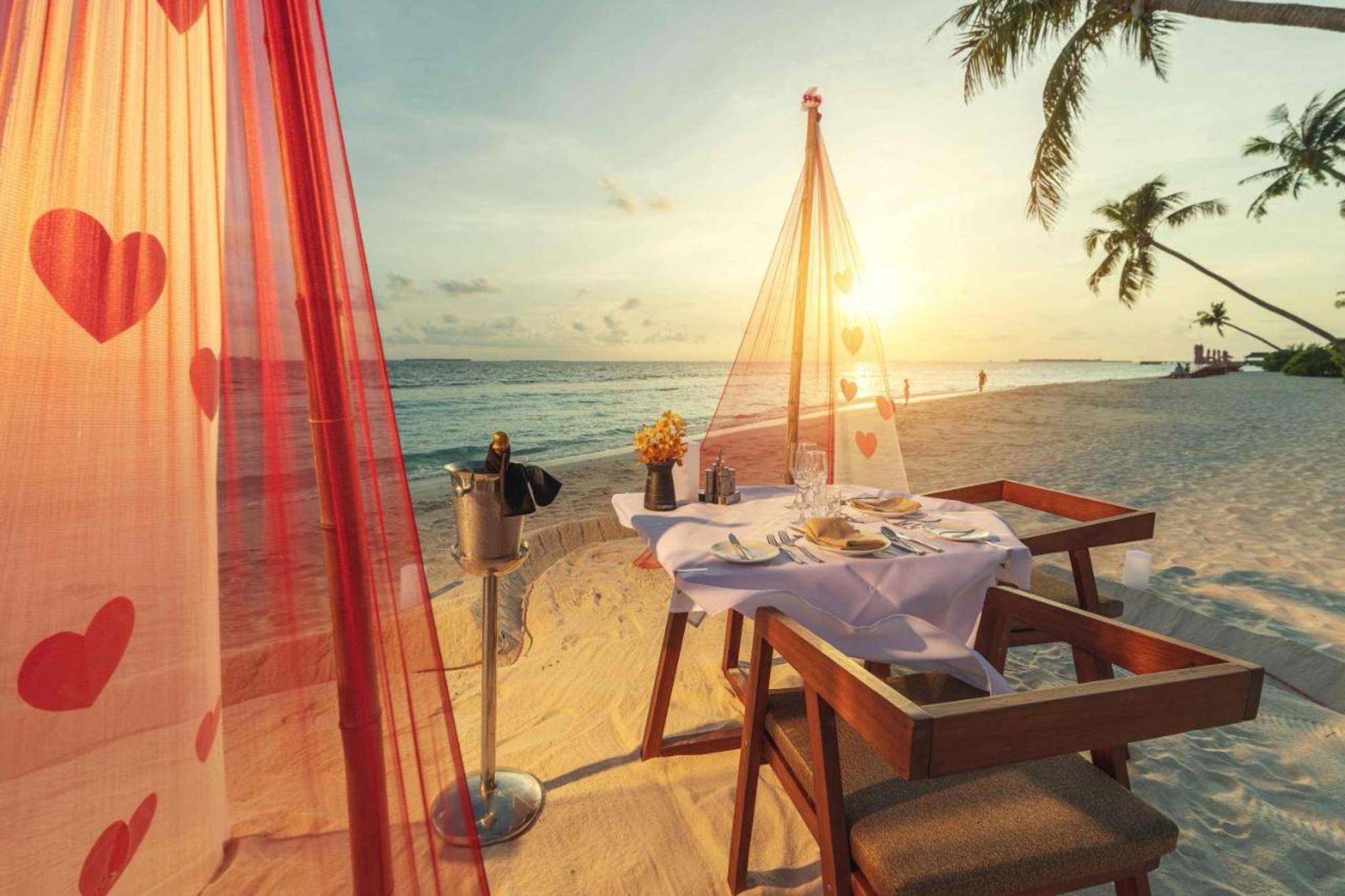 

Roma - Atollo di Noonu - Siyam World Maldives - 24 hour Premium Inclusive
