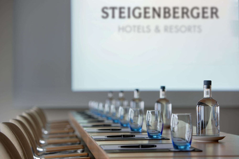 

Pisa - Uithoorn - Steigenberger Airport Hotel Amsterdam