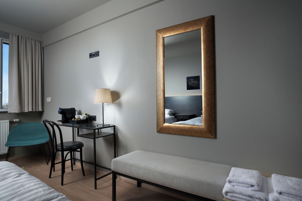 

Bologna - Höfn - Höfn - Berjaya Iceland Hotels