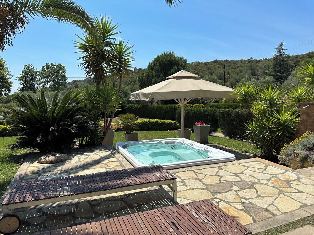 

Milano - Neos Marmaras - Escape to Paradise - Experience Luxury and Serenity at Villa Elina in Sithonia