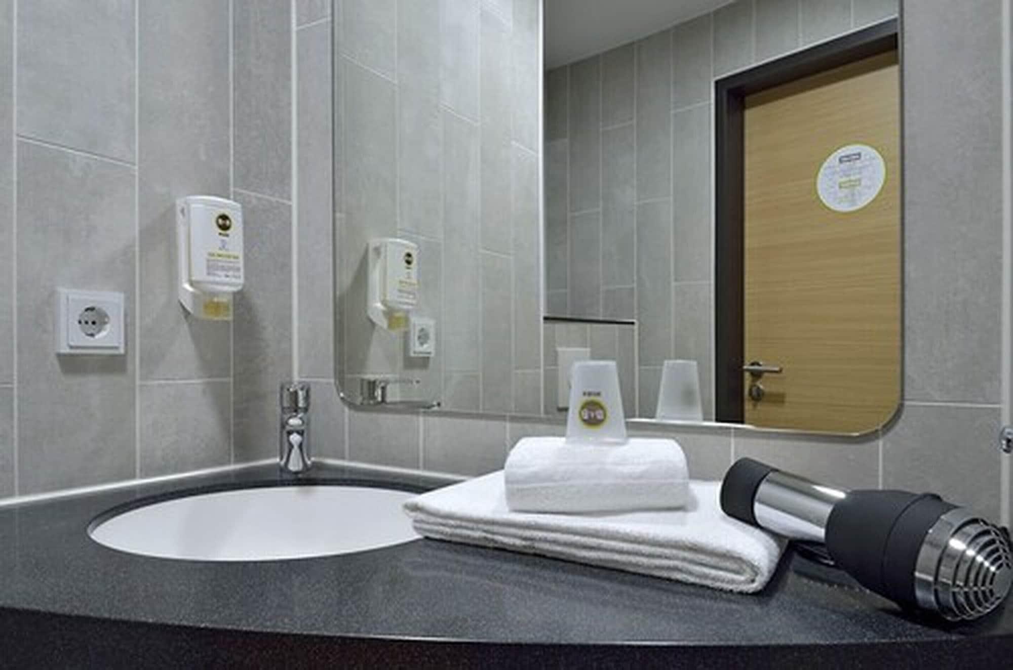 

Roma - Stoccarda - B&B Hotel Stuttgart-Vaihingen