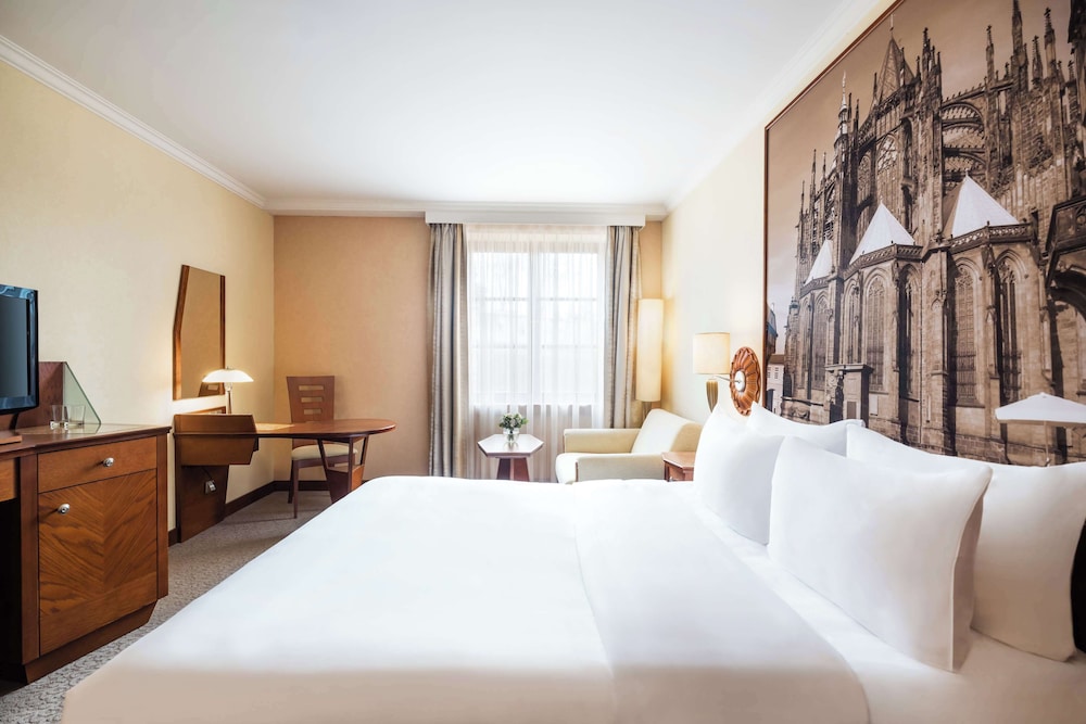 

Napoli - Praga, Aeroporto Václav Havel - Lindner Hotel Prague Castle, part of JdV by Hyatt