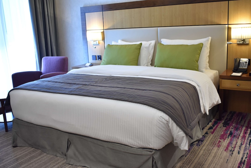 

Napoli - Dubai - Golden Tulip Media Hotel