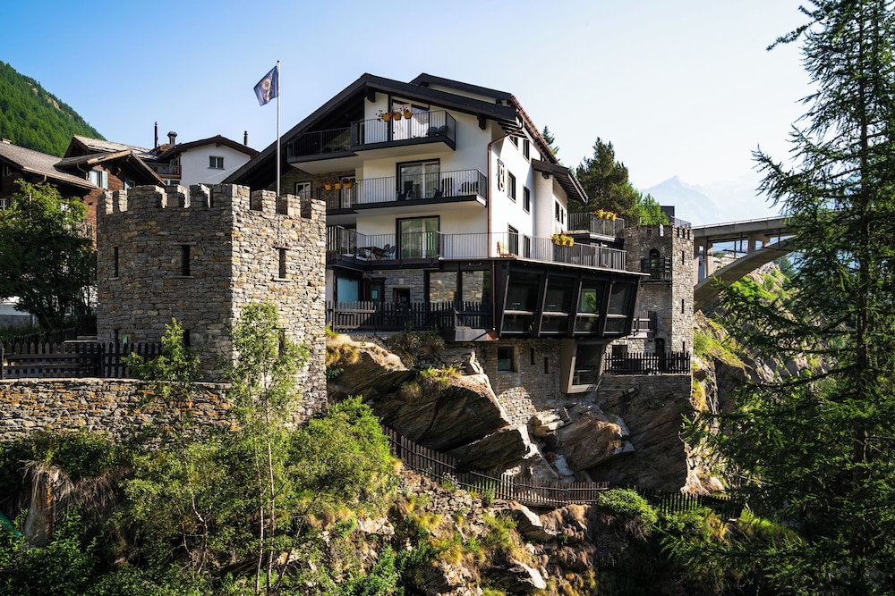 

Genova - Saas-Fee - Boutique Hotel La Gorge