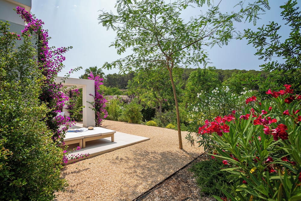 

Lamezia Terme - San Antonio de Portmany, Ibiza - Can Lluc Boutique Hotel & Luxury Villas