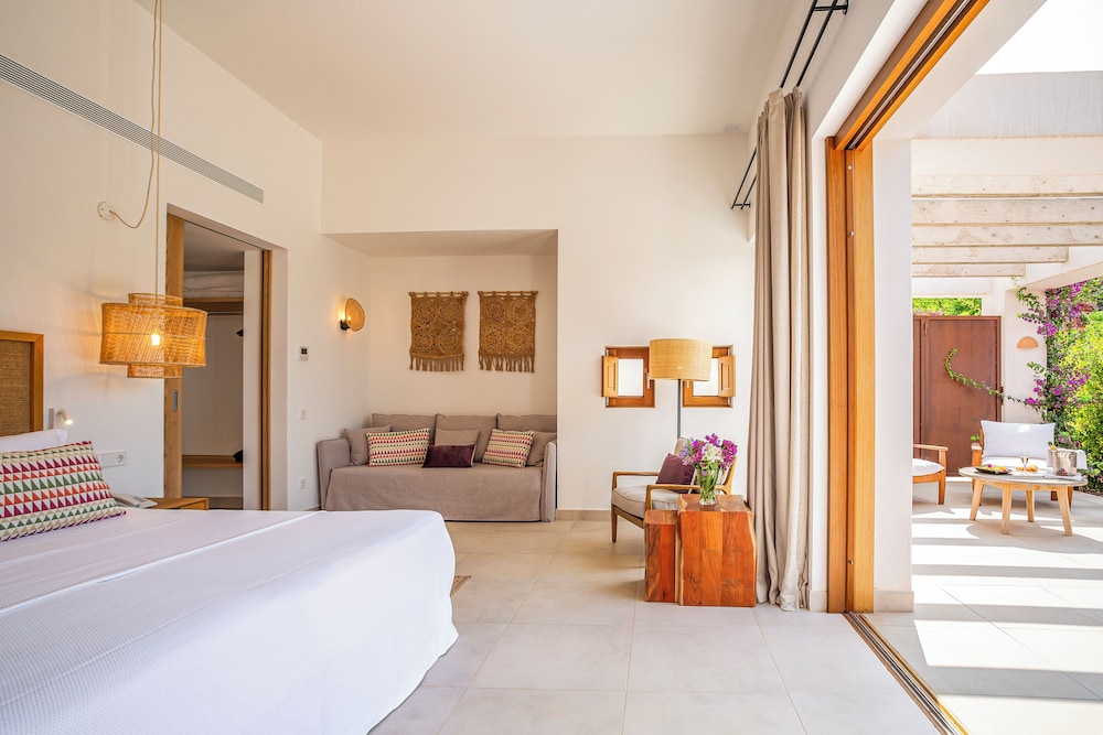 

Roma - Santa Gertrudis de Fruitera - Can Lluc Hotel Rural