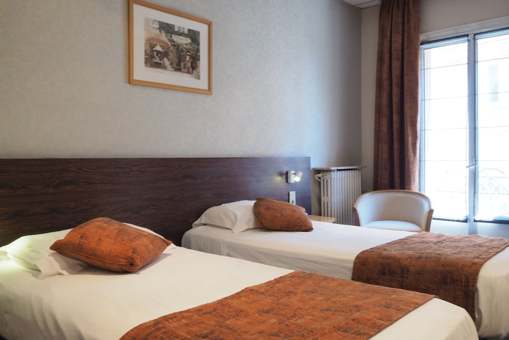 

Bologna - Saint-Laurent-du-Var - Hotel Busby