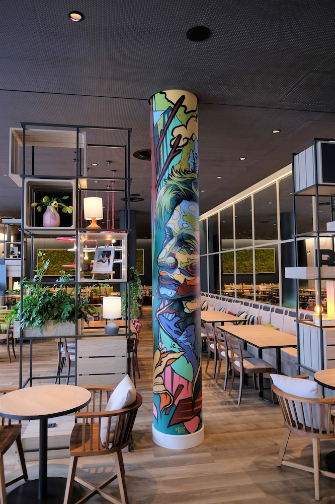 

Napoli - Aalsmeer - Intercityhotel Amsterdam Schiphol Airport