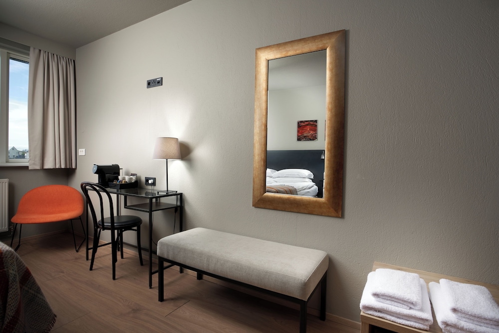 

Palermo - Höfn - Höfn - Berjaya Iceland Hotels