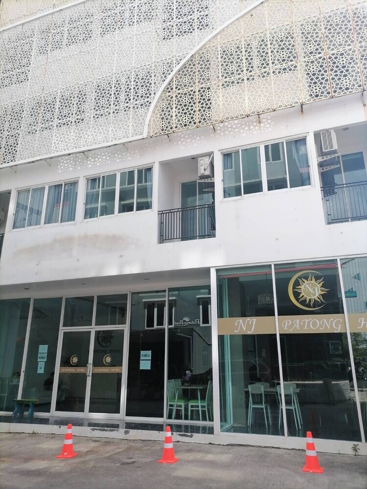 

Milano - Kathu - NJ PATONG HOTEL