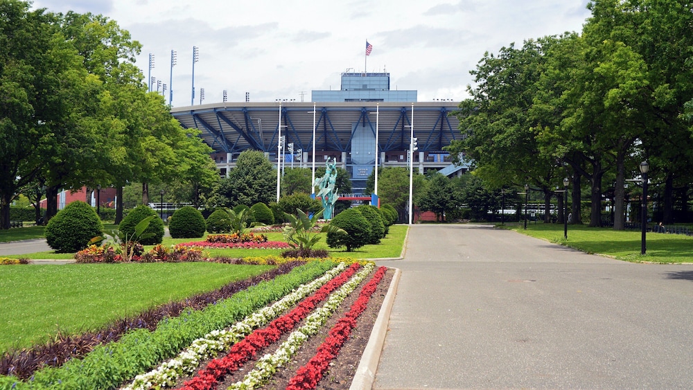 

Roma - Queens - Hotel Indigo Flushing - LaGuardia