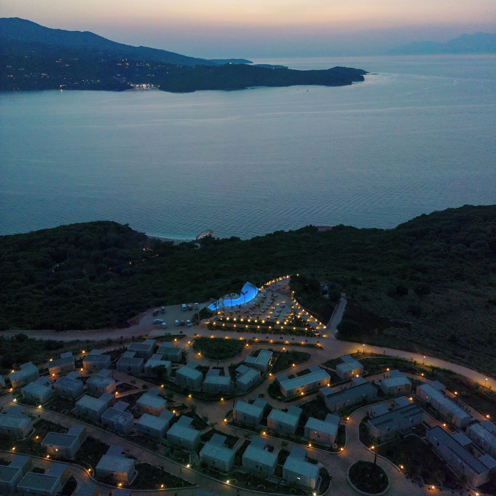 

Napoli - Nissaki - Arameras Beach Resort