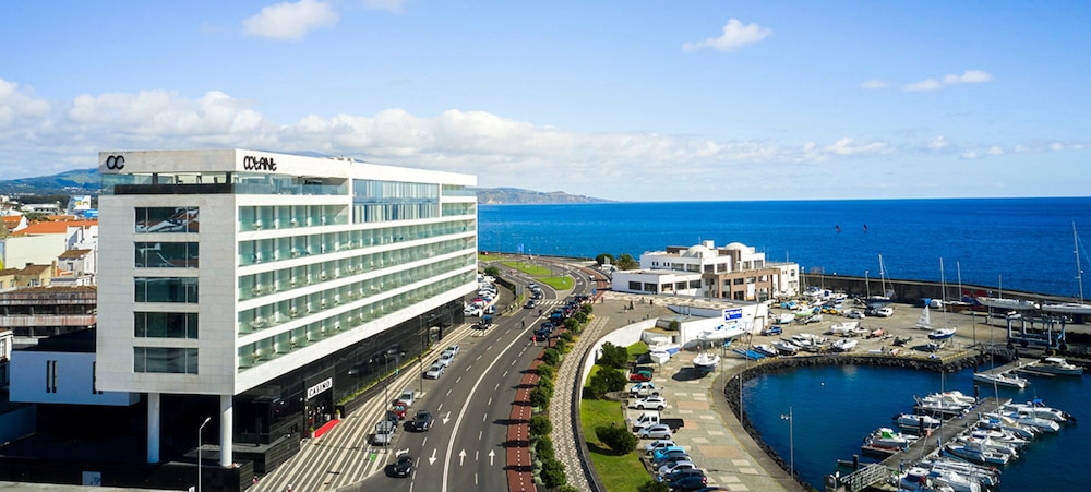 

Bari - Ponta Delgada - Octant Ponta Delgada