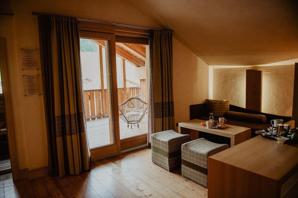 

Bologna - Livigno - Hotel Larice
