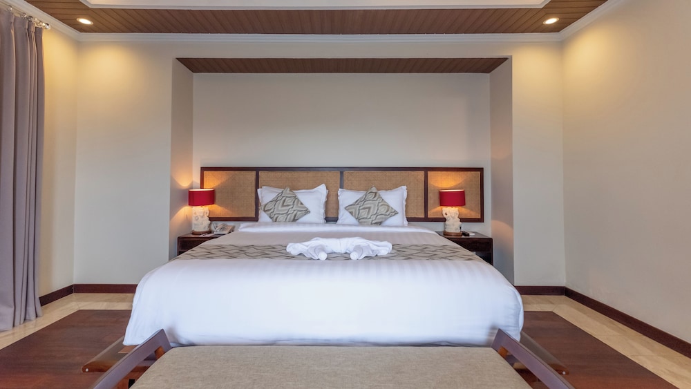 

Milano - Temukus - The Grand Villandra Resort