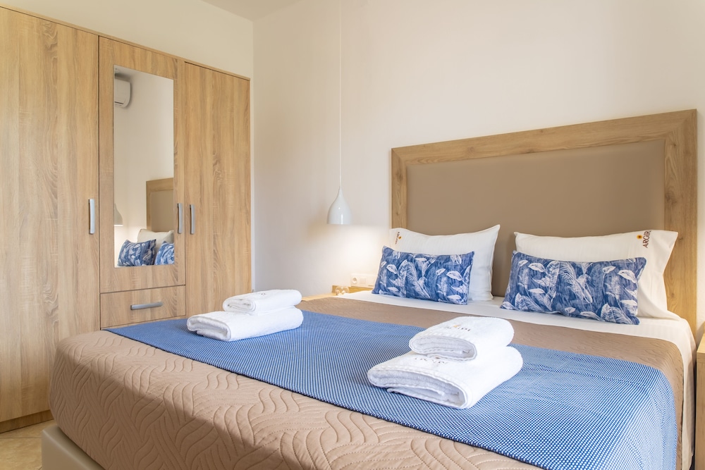 

Milano - Georgioupoli - Argiri Apartments & Suites