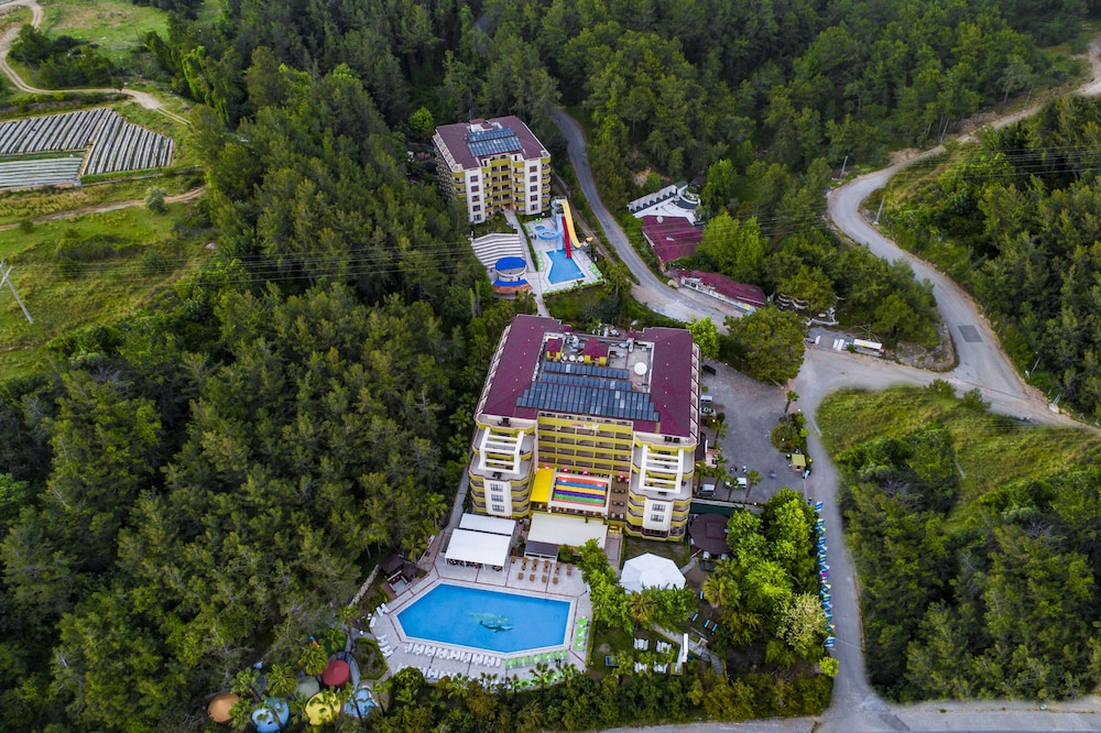 

Roma - Turkler - Miarosa İncekum Beach