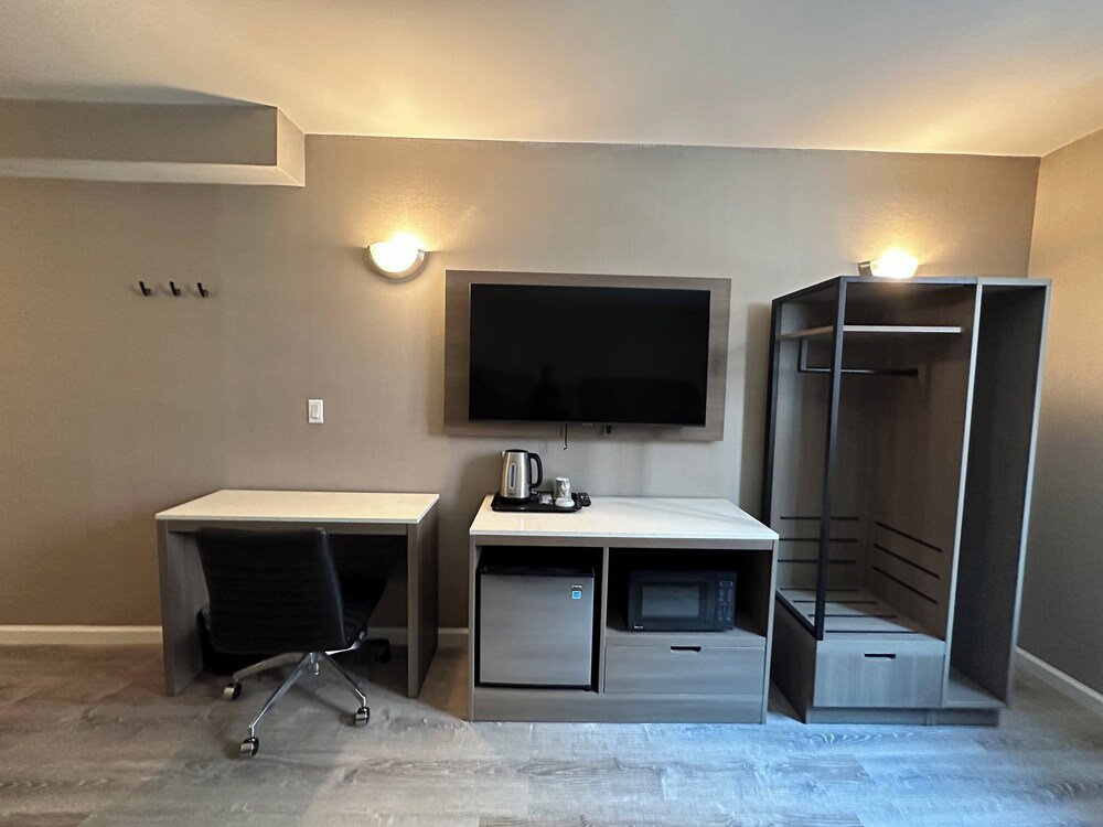 

Milano - East Elmhurst - Regal Inn & Suites New York LaGuardia Hotel