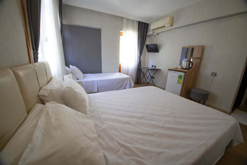 

Napoli - Selçuk - Mekan Villa Otel