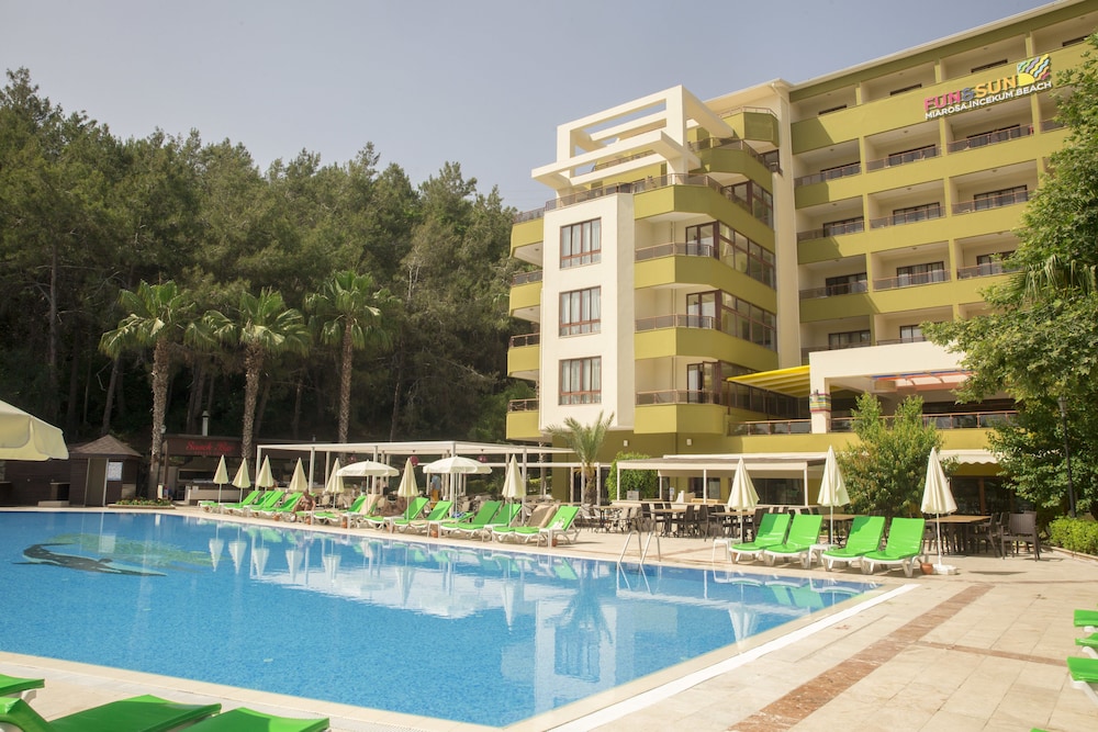 

Roma - Turkler - Miarosa İncekum Beach