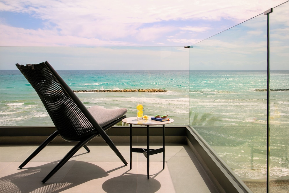 

Bologna - Pyla - Mercure Larnaca Beach Resort