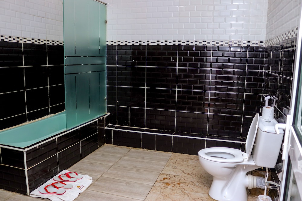 

Bologna - Shanzu - SHERATTON BEACH VILLAGIO HOTEL