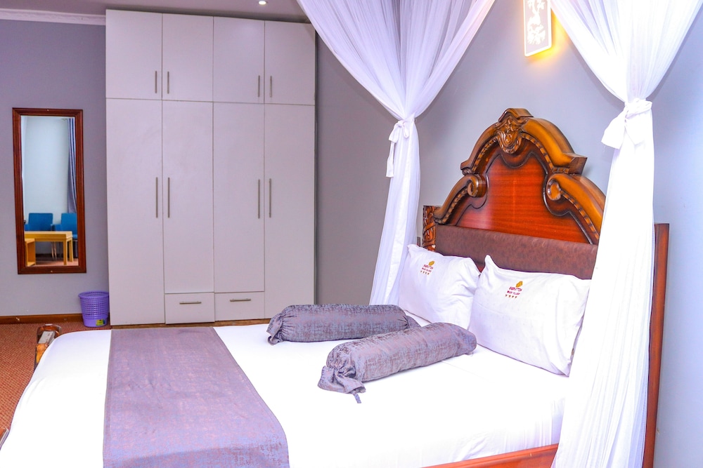 

Napoli - Mtwapa - Sheratton Beach Villagio