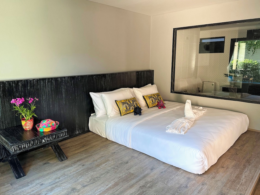 

Roma - Bangrak Beach - Koh Samui - JALMIN Hotel Samui