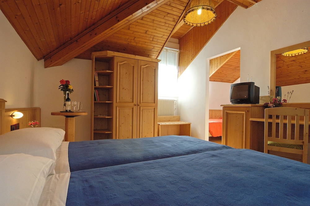 

Milano - Trento - Hotel Karinhall