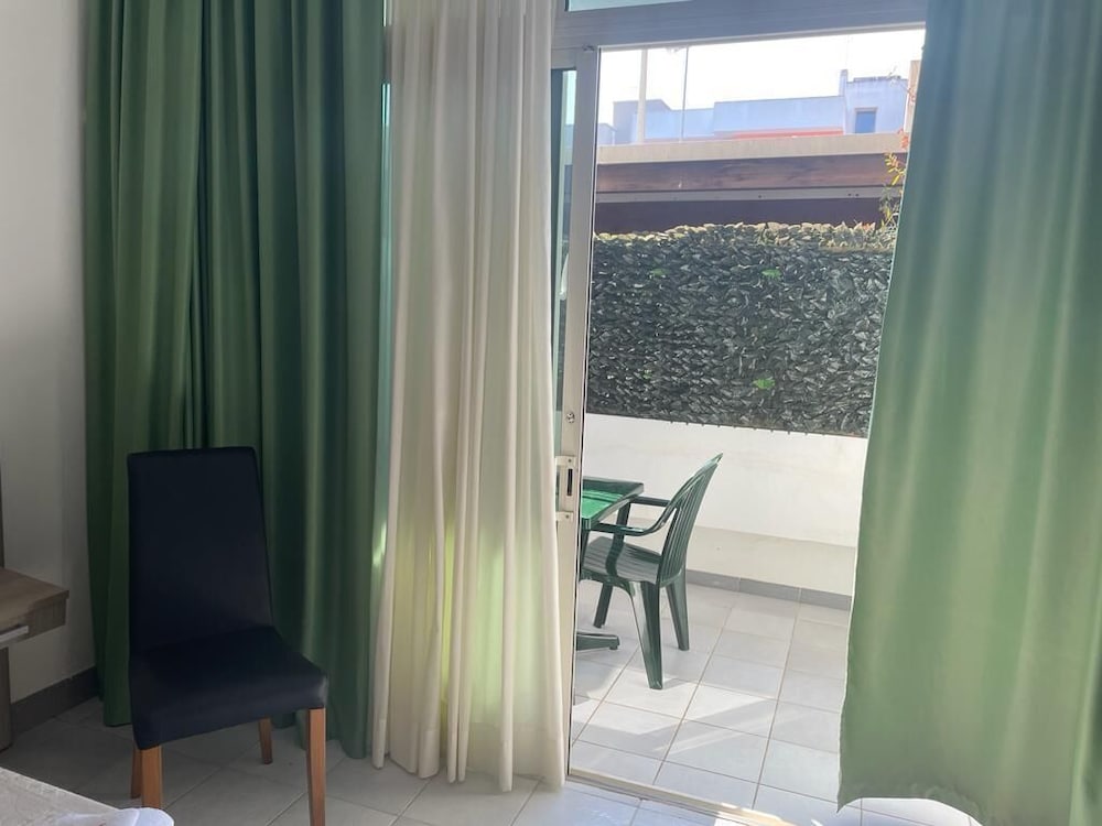 

Genova - Otranto - Hotel Degli Haethey