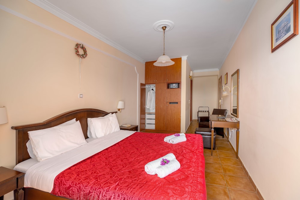 

Napoli - Ágios Márkos - Corfu Secret Hotel