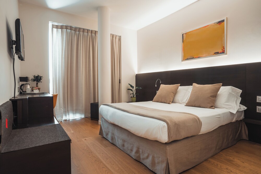 

Roma - Peschiera del Garda - Mod 05 Bike Hotel