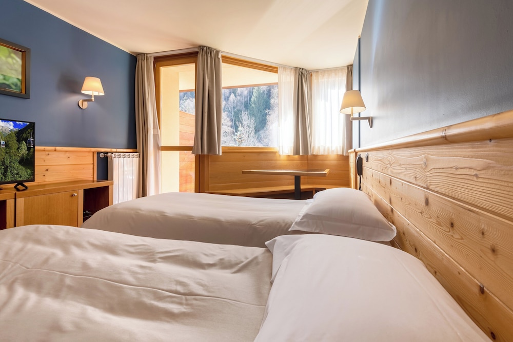 

Bari - Tonale, Montagna Italia - Hotel Garni Pegrà
