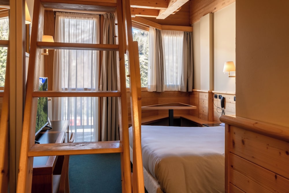 

Bari - Passo del Tonale - Hotel Garni Pegrà