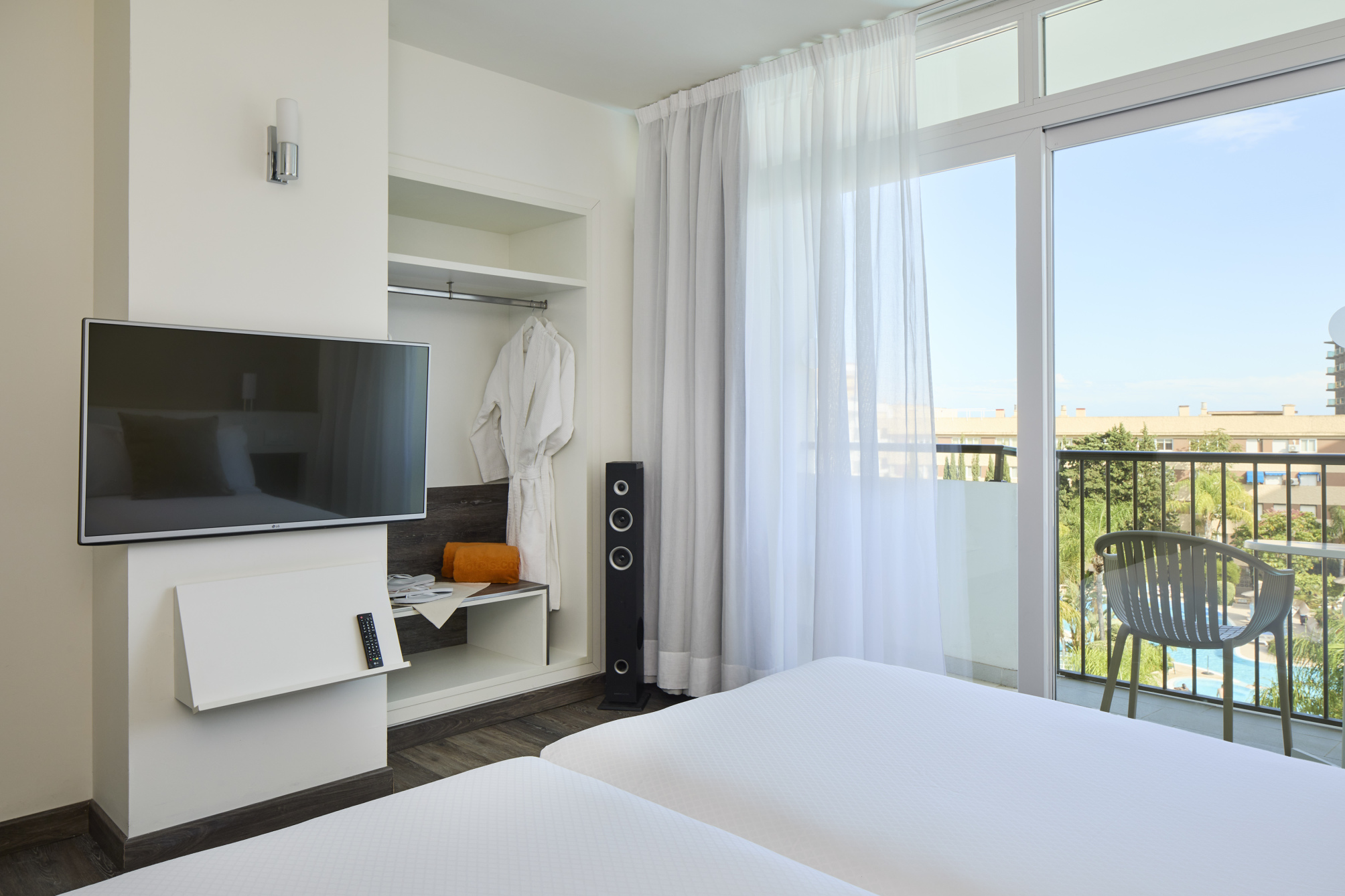 Sol Family Suite