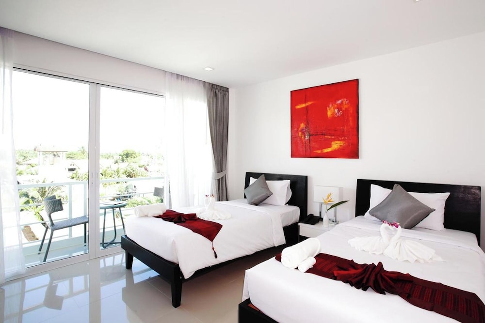 

Roma - Nai Harn Beach - One World One Home Naiharn Hotel