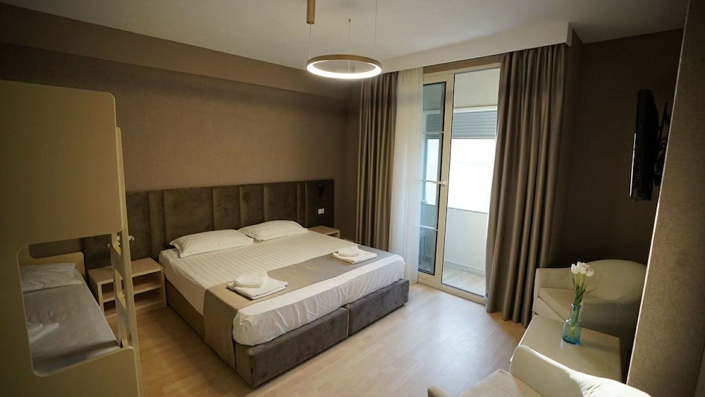 

Milano - Golem - Hotel Majestic