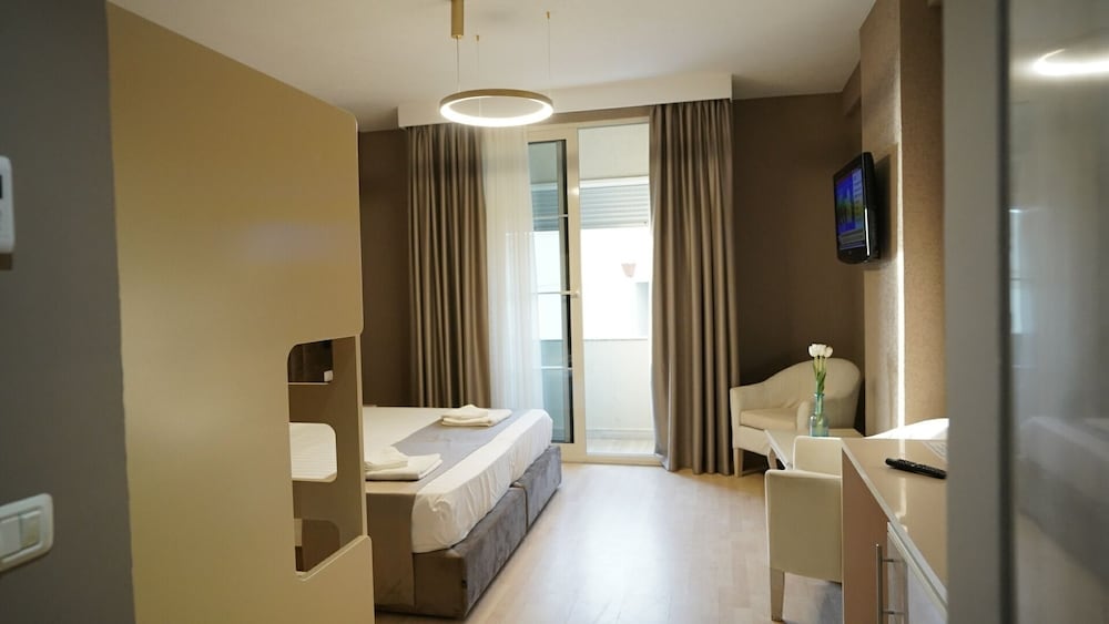

Milano - Golem - Hotel Majestic