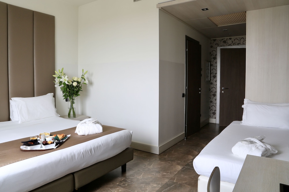 

Trapani - Rho (Fiera) - Klima Hotel Milano Fiere